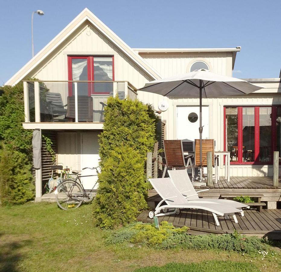 1A, Stuga Med 50M Till Strand Byxelkrok Exterior photo